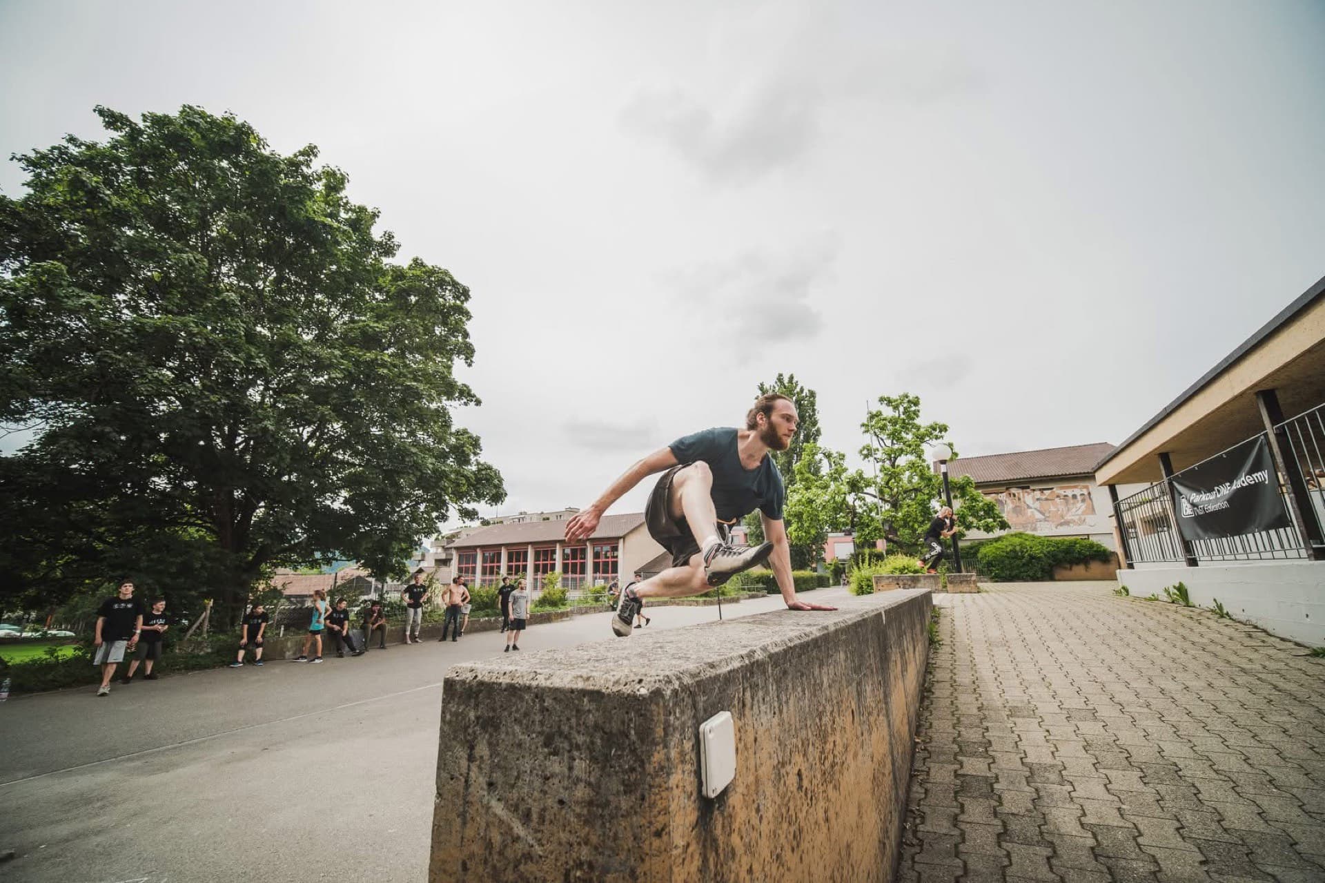 Parkour Athlet in Aktion